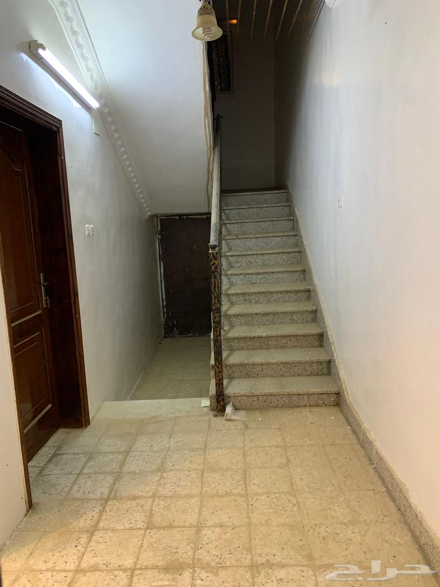 للبيع دور سكني على واجهتين حي الزهره63381085938178112