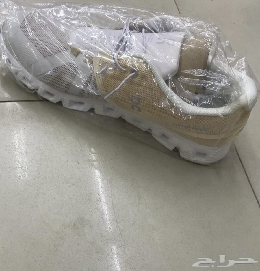 Shoes and footwear63387955657603111