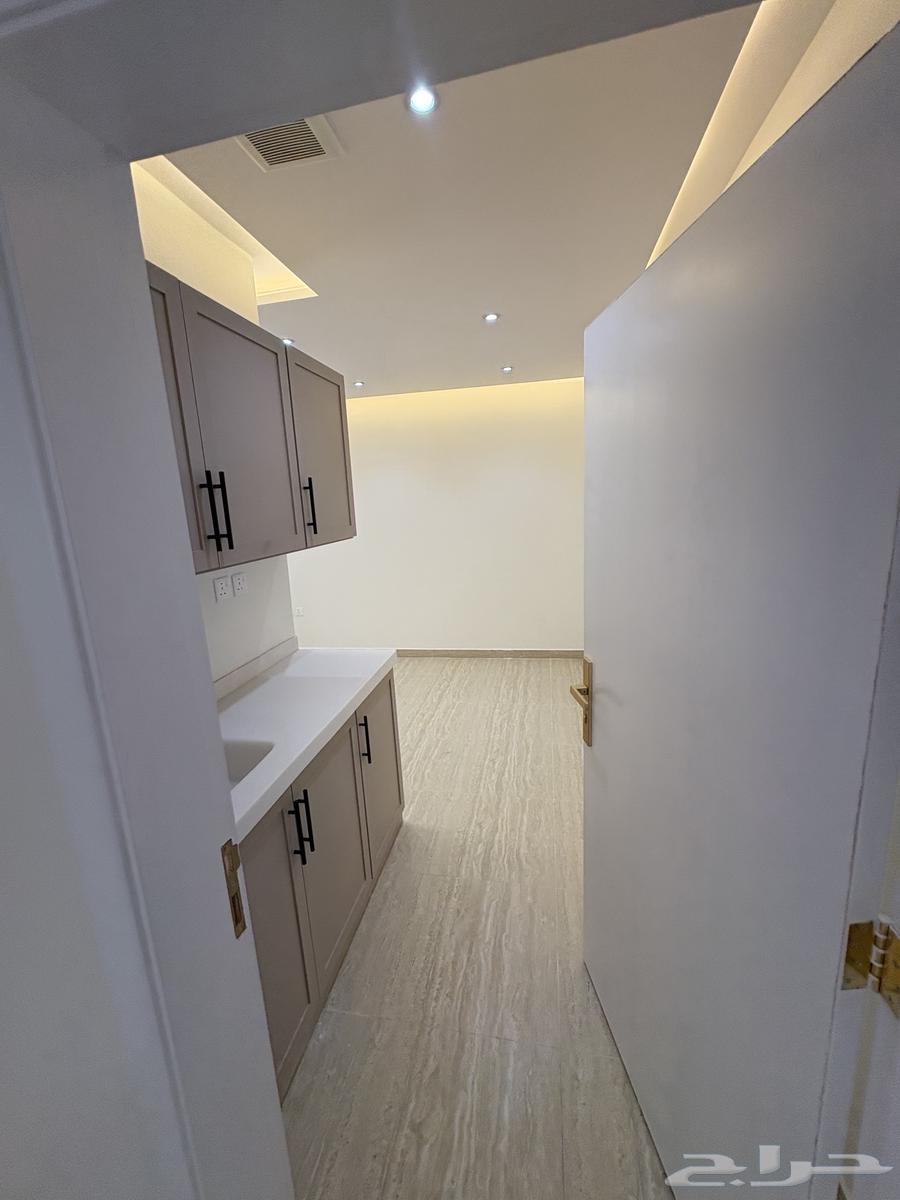 Apartment with room and hall, Al-Wurud neighborhood  
Apartment for rent63381116820353112