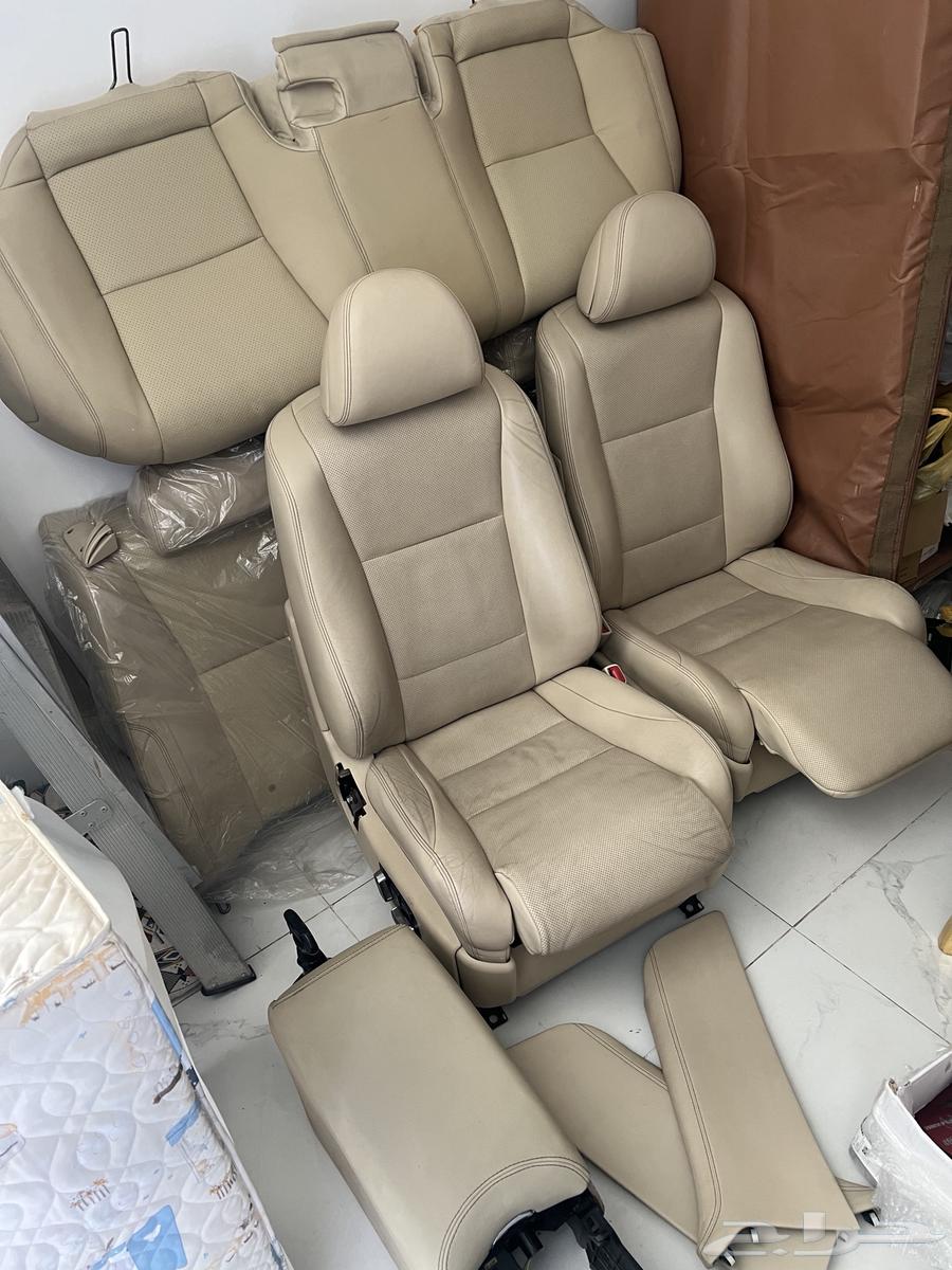 طقم مراتب لكزس460 مع التكايه بسعر2500 امامي طياره خلفي متصل63391261785475112