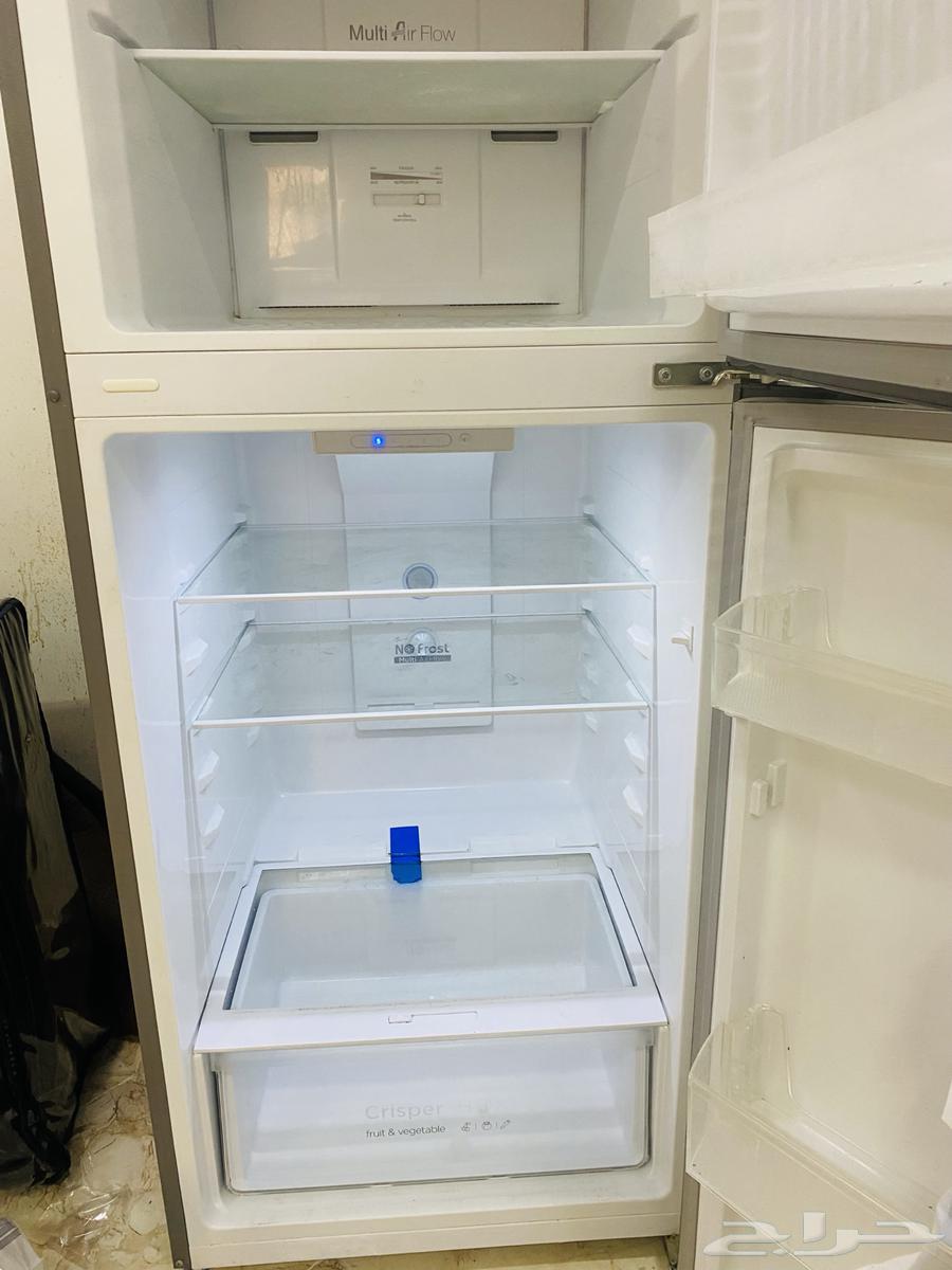 Refrigerator, microwave, and gas stove for sale63386776492289113