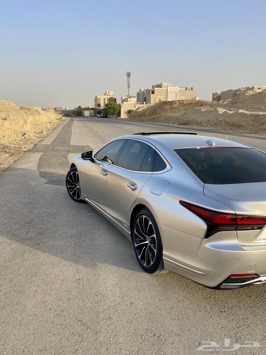 لكزس LS500h 202163390037903746113