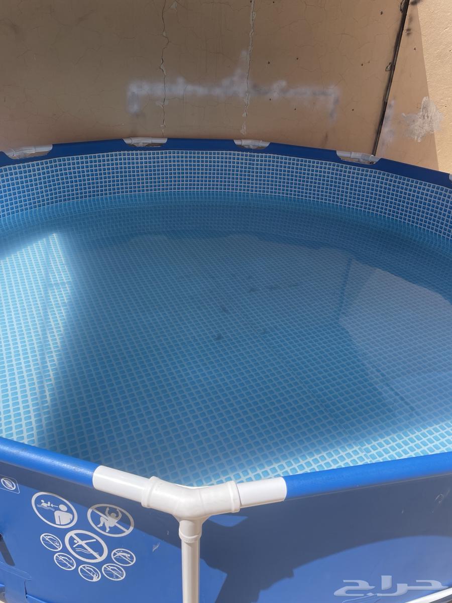 للبيع مسبح نظيف جدا اربع فيه خمسه حدي فيه 60063386962310147113