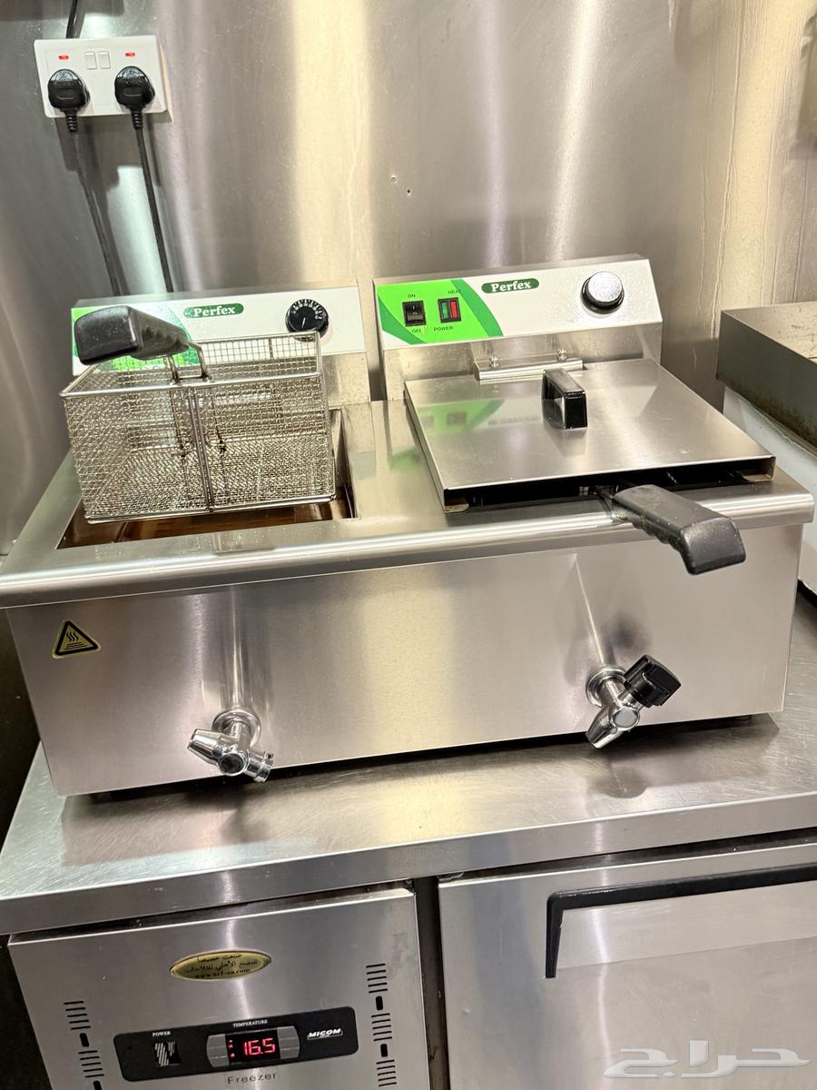 Grill and electric fryer63386485837315114
