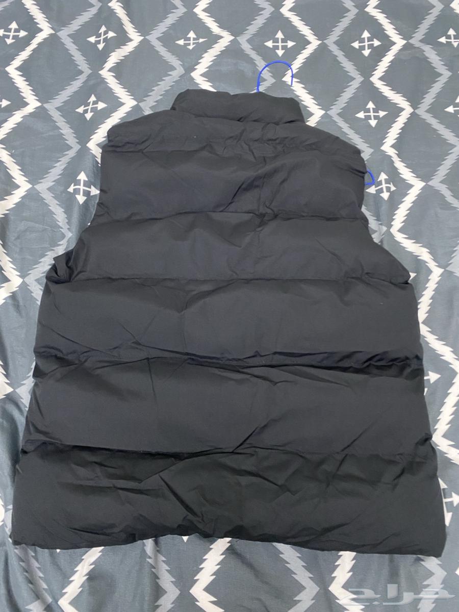 Two Nike vest jackets63440900696706112