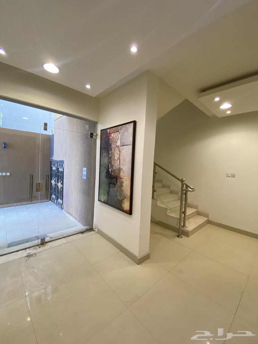 للبيع عماره سكنية مؤثثة حي العارض63381116838915111