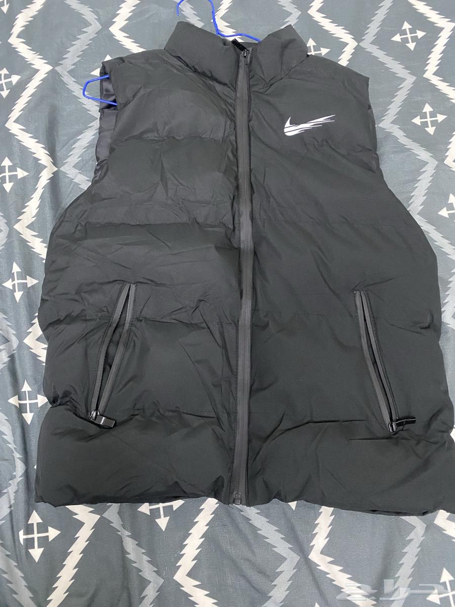 Two Nike vest jackets63440900696706110