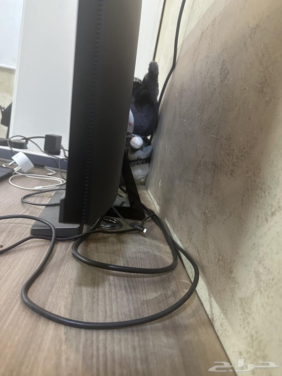 شاشة بين كيو el2870u63387195618178113