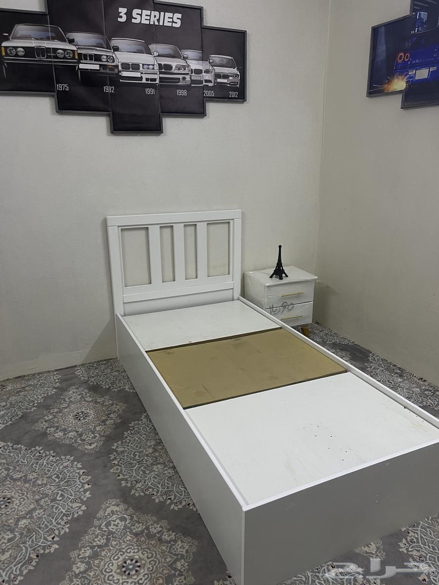 Hello, peace be upon you, look at the whole bed, it's all new63380980625410113