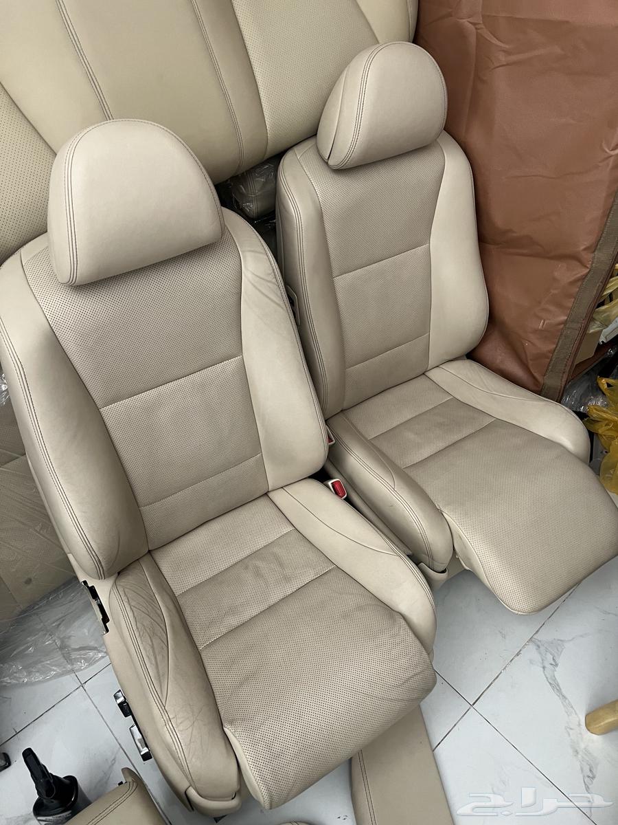 طقم مراتب لكزس460 مع التكايه بسعر2500 امامي طياره خلفي متصل63391261785475111