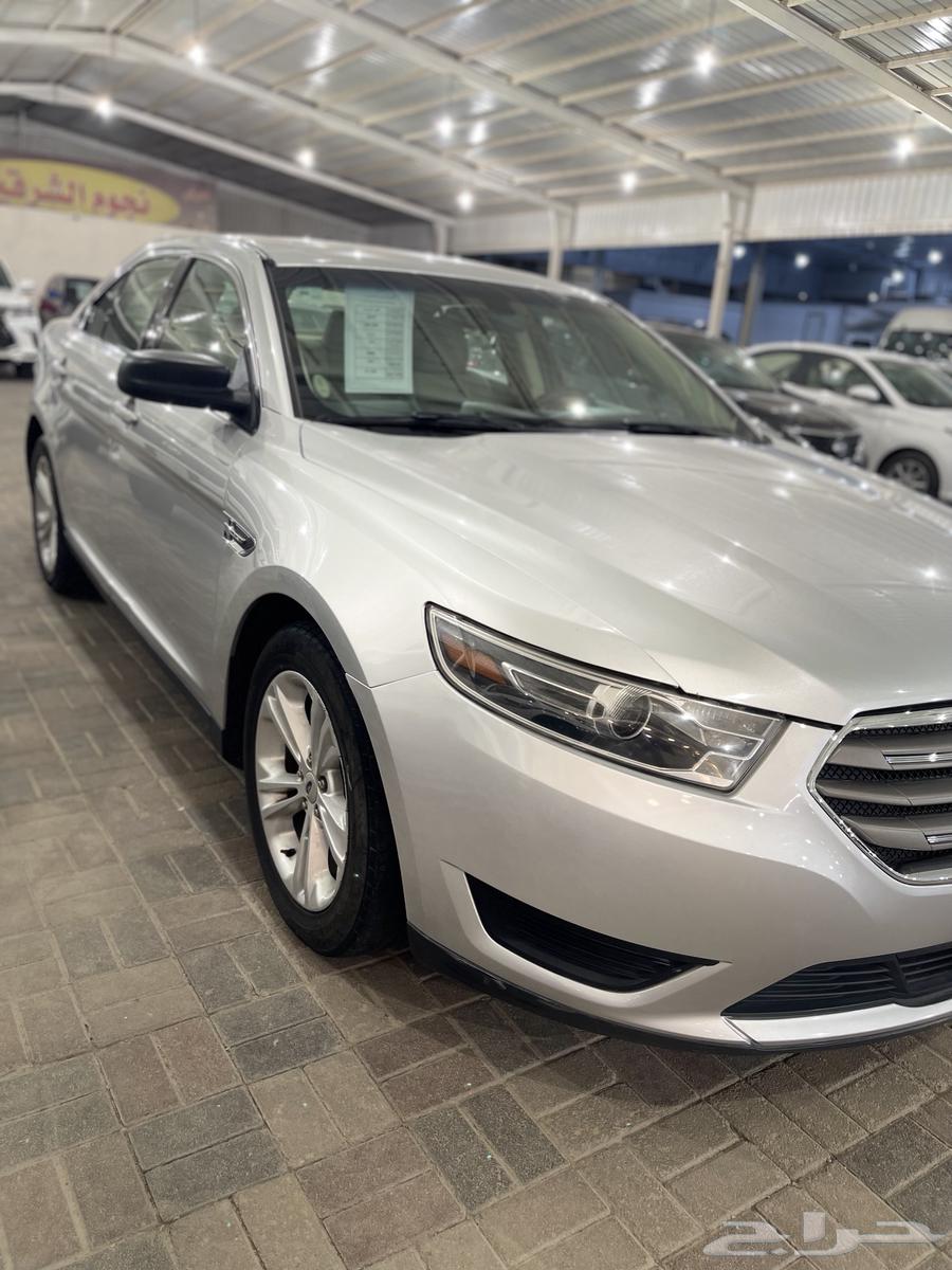 Ford Taurus 2019 model, standard, silver color, 6 cylinder63392711358081112