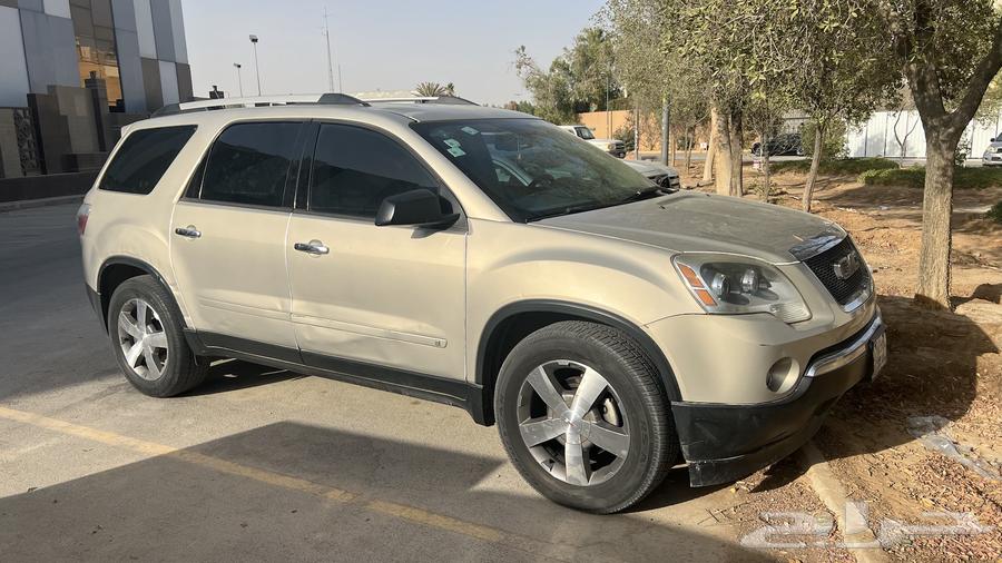 للبيع سيارة اكاديا 2010 ذهبي دفع رباعي 3600 cc63394588375170112