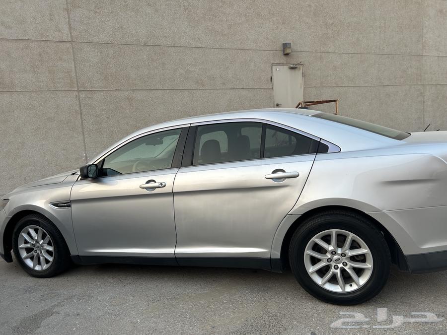 Ford Taurus63392034939265111