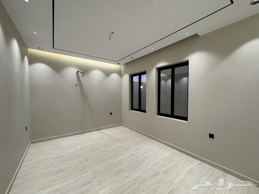 For sale: a two-story villa with an annex in the Crown Prince's plan, VIP finishing634375235587861115
