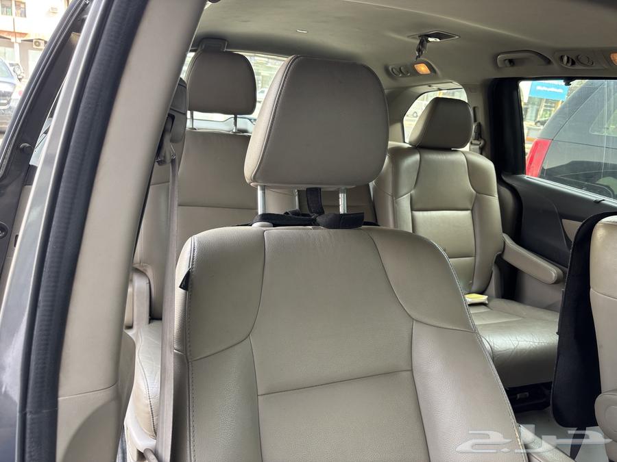 Full option Odyssey with electric sunroof, electric seats, and electric trunk63389360020994114