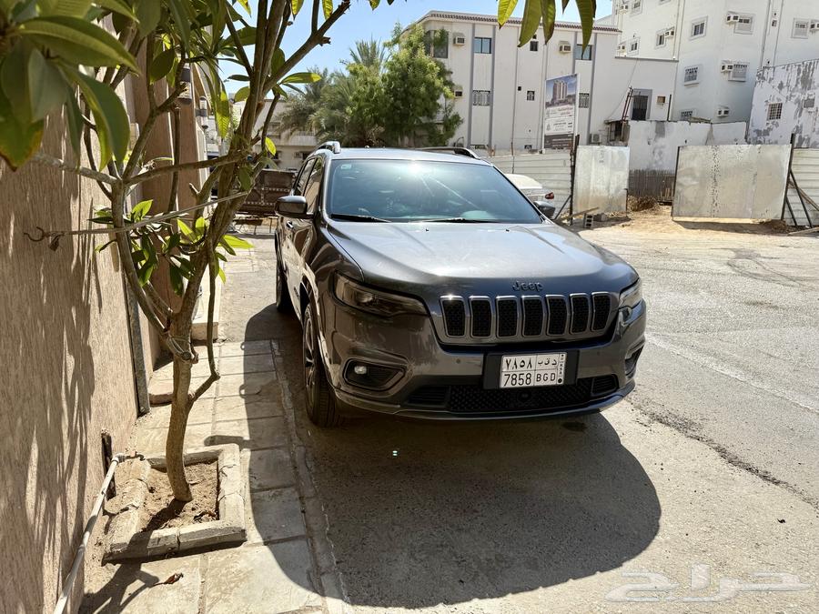 جيب شيروكي 2019 ممشى 80 الف63391366892673111