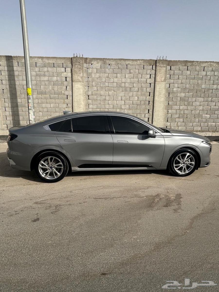 فورد تورس ترند 202363390547799297113