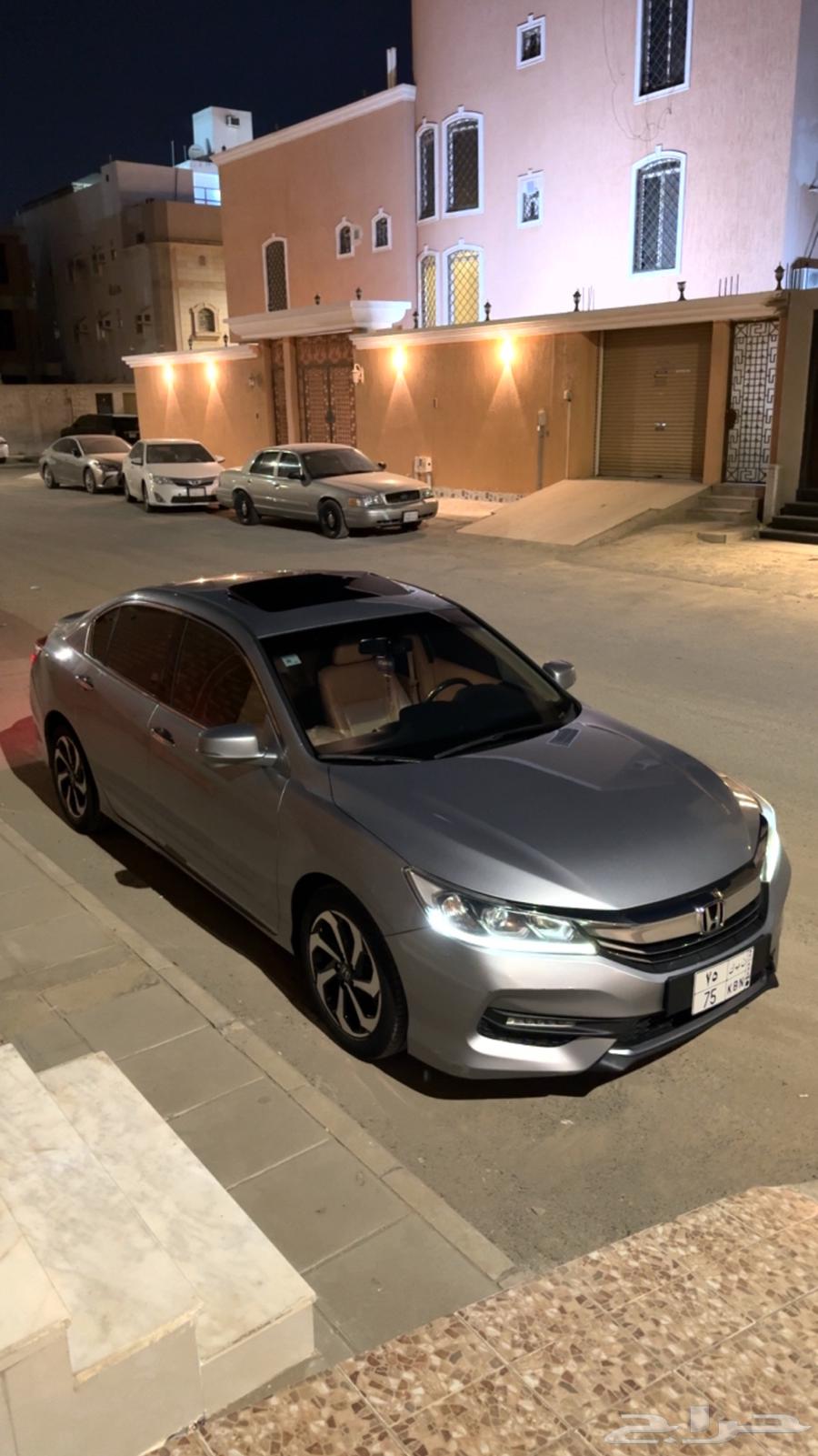 Accord 2017 full option 4 cylinder63384979824769111