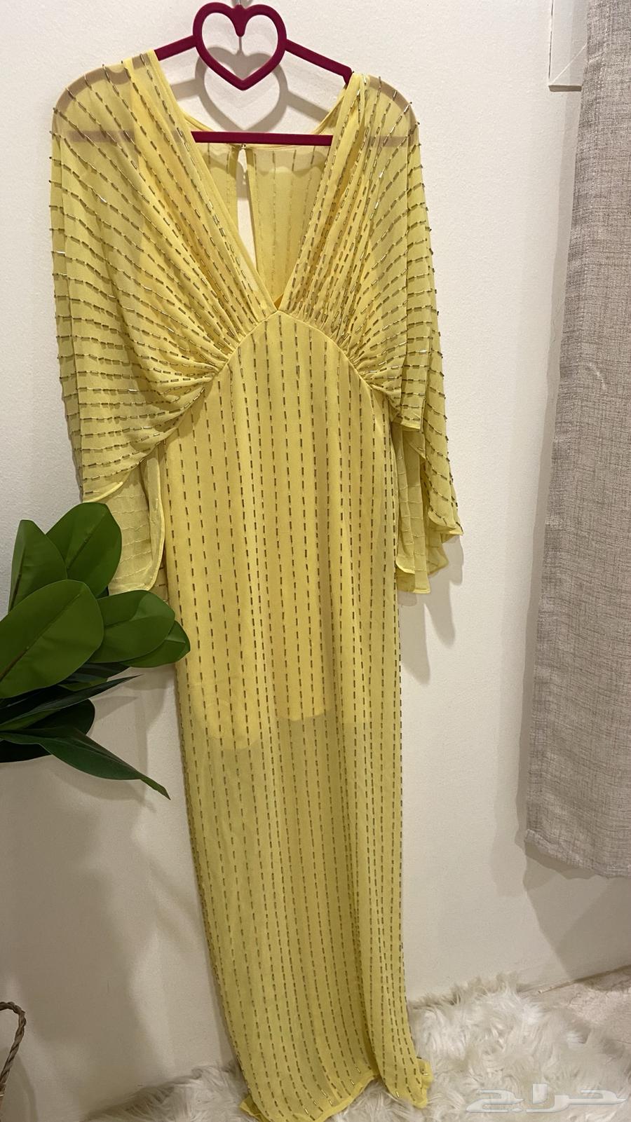 Yellow dress633834326928651116