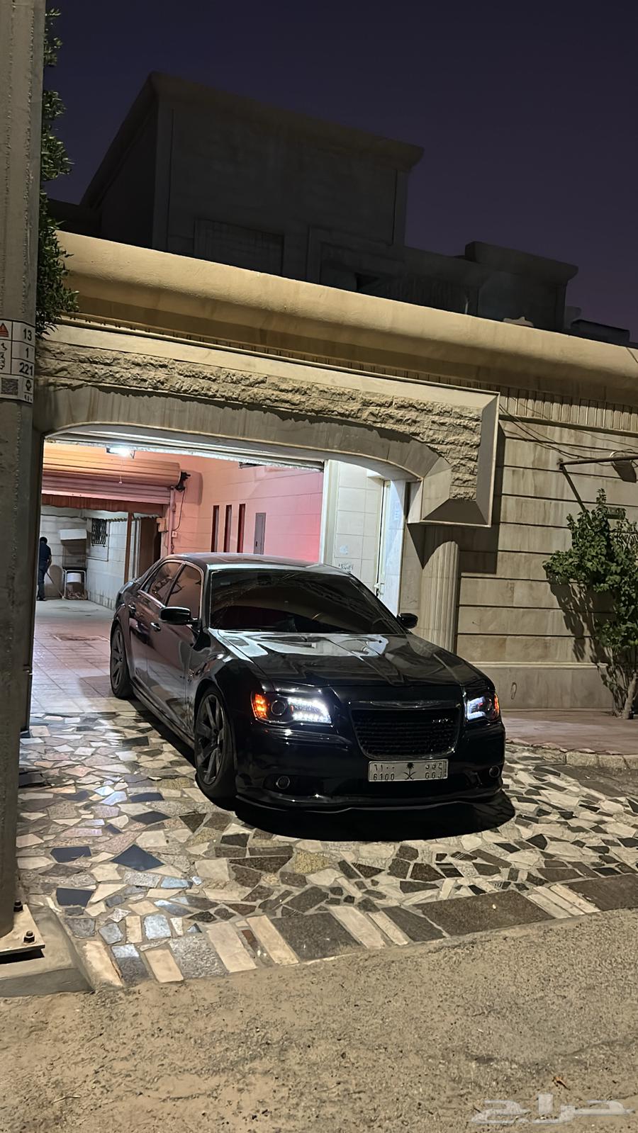 كلايسلر srt2013 بلاك ايدشن63385137834754111