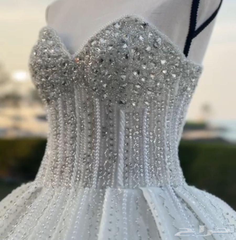 فستان زواج مع طرحته يلبس مقاس سمول وميديم .63381099822851112