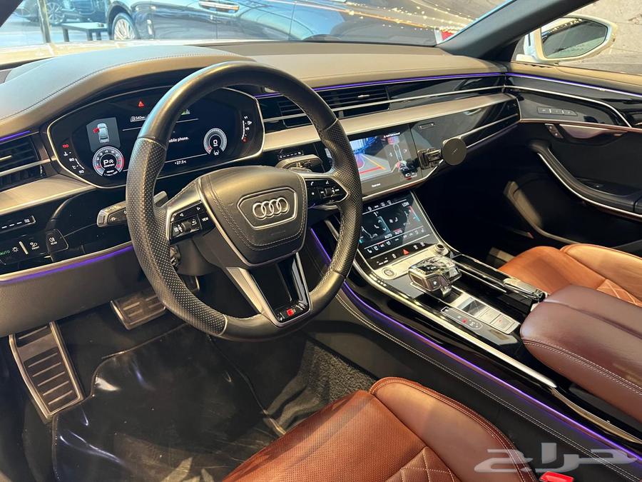Audi A8 L model 202263385032657410113