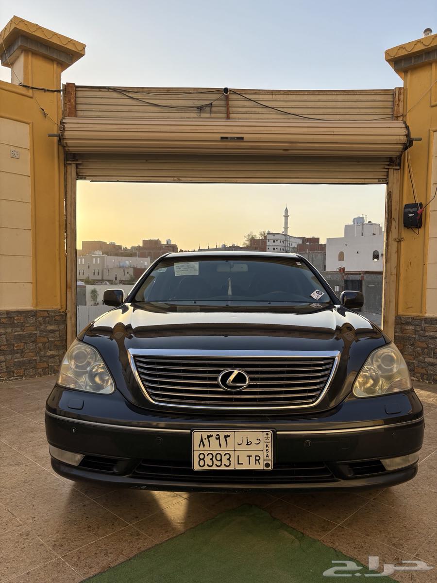 لكزس LS 43063384899127425119