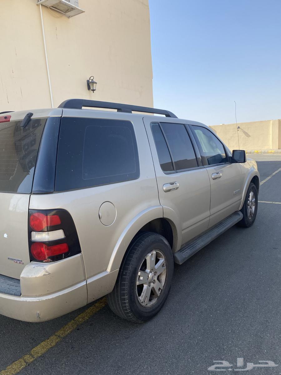 Ford Explorer 200763386169510914112