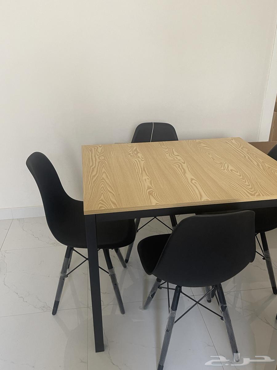 للبيع بشكل عاجل مجموعة أثاث شبه جديدة633847729355531113