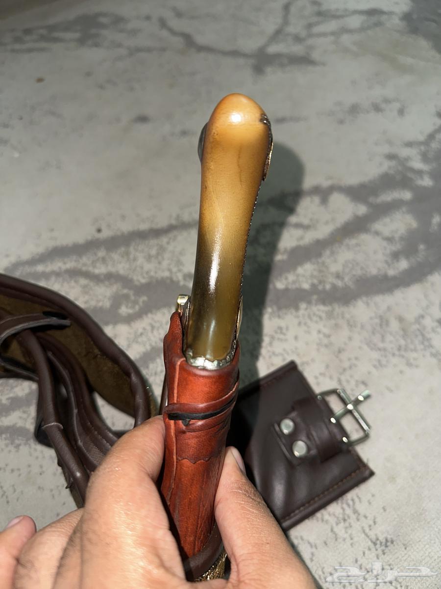 جنبيه زراف قديم كفو جدا وافيه خاليه من كل عذروب شرط63385456437762112
