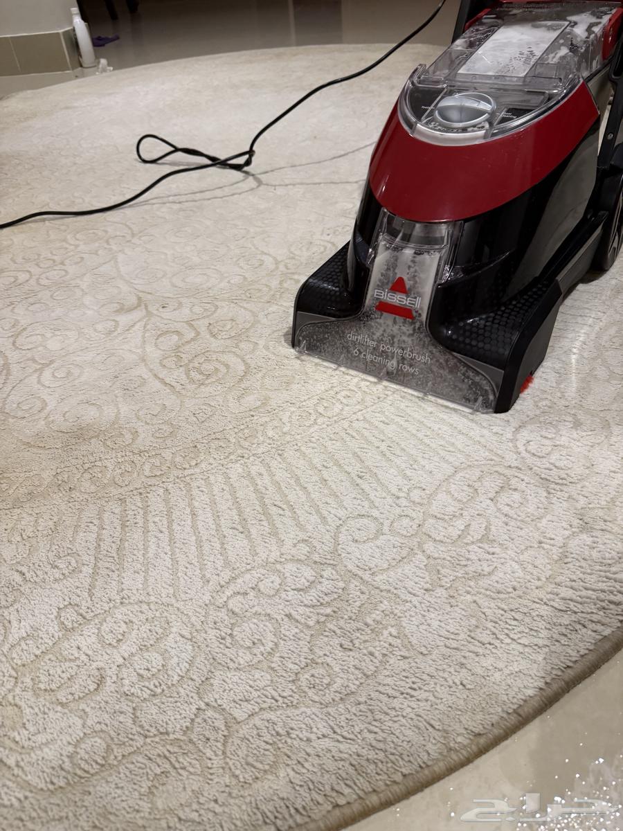 Rental of carpet and furniture cleaning vacuum63381376207875112