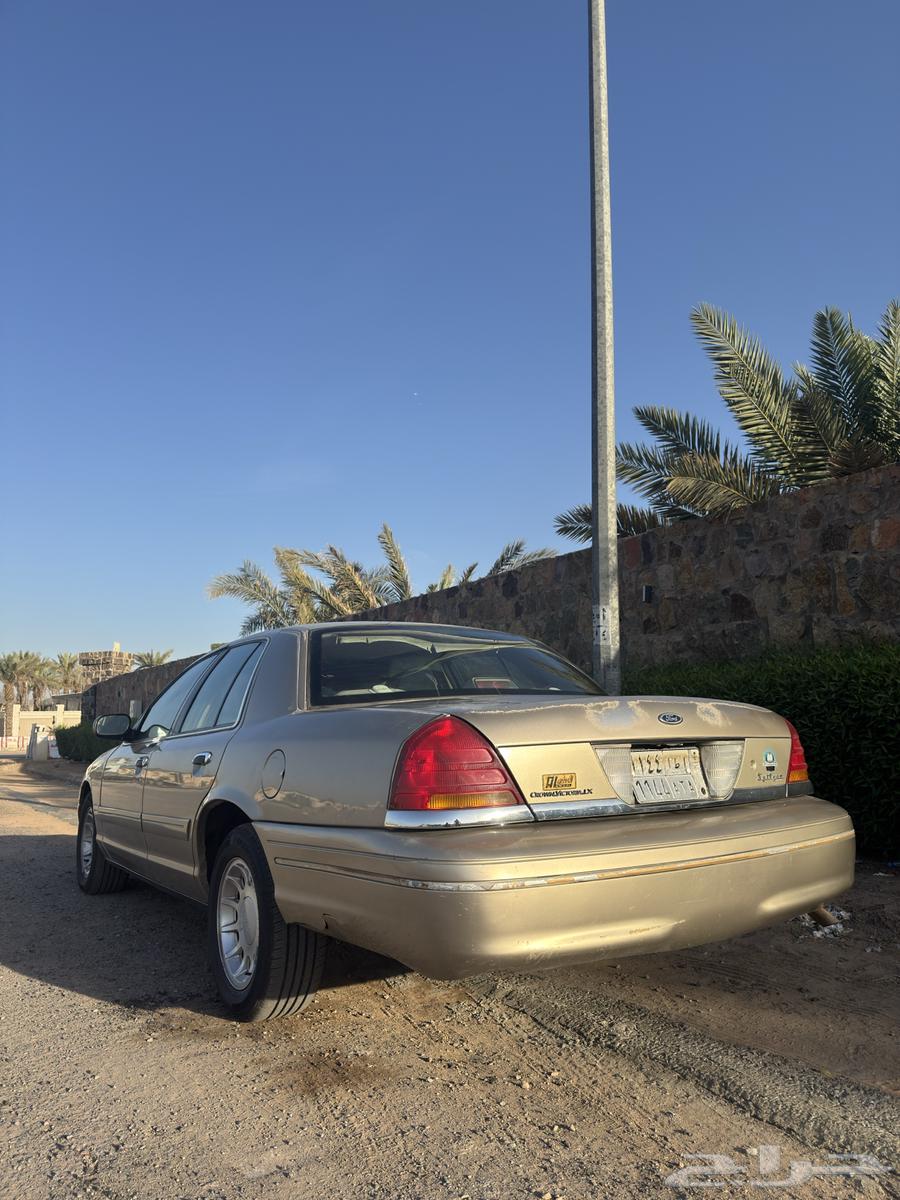 فورد كراون فكتوريا ( لوحة مميزة )63388914923907111