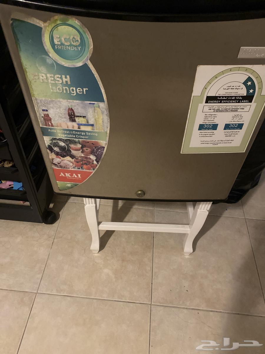 Small refrigerator633843735622421120