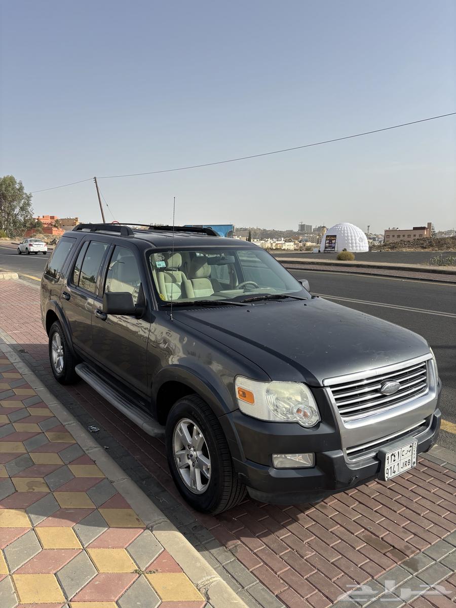 فورد اكسبلور 201063386716430978112