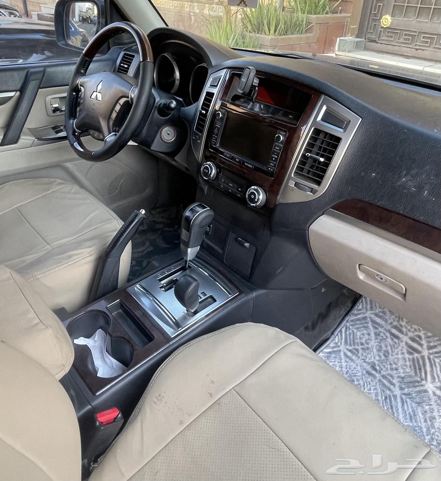 Full option 2016 model Pajero for sale63384766212226112