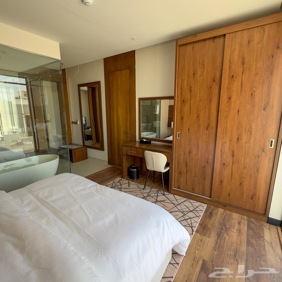Monthly and daily rooms63381159611649113