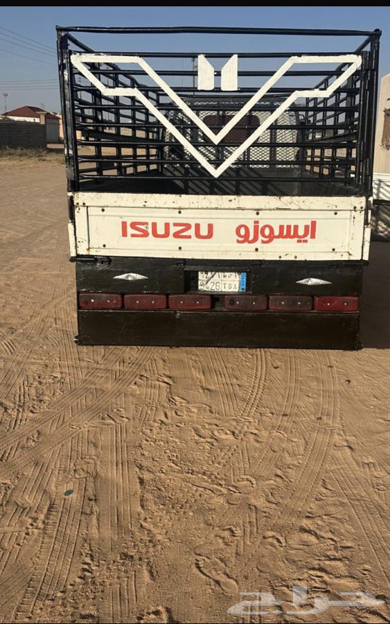 السيارة موديل 2003، المسافة المقطوعة 890 ألف كيلومتر، تُطفأ أحيانًا، وانتهت صلاحية الفحص.63385215617155114