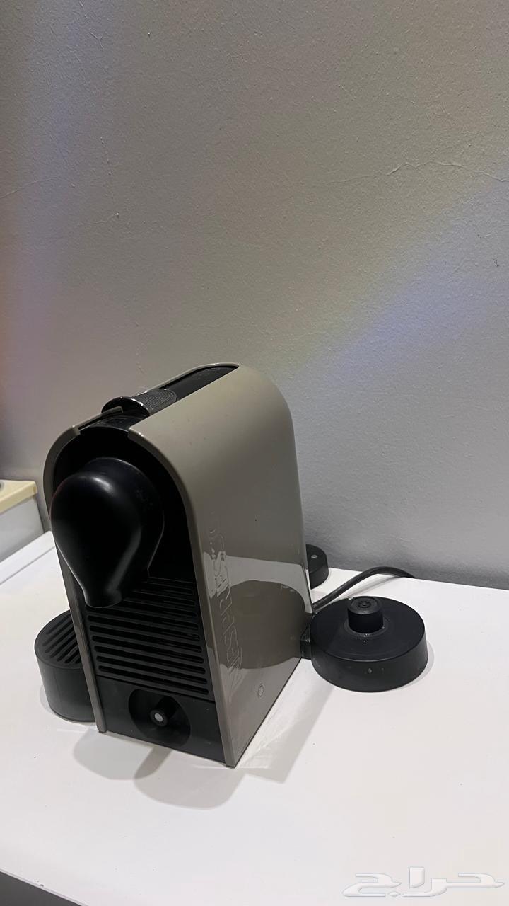 للبيع  آلة اسبيريسو و يجي معاها آله تسخين و تبريد الحليب63385247962369112