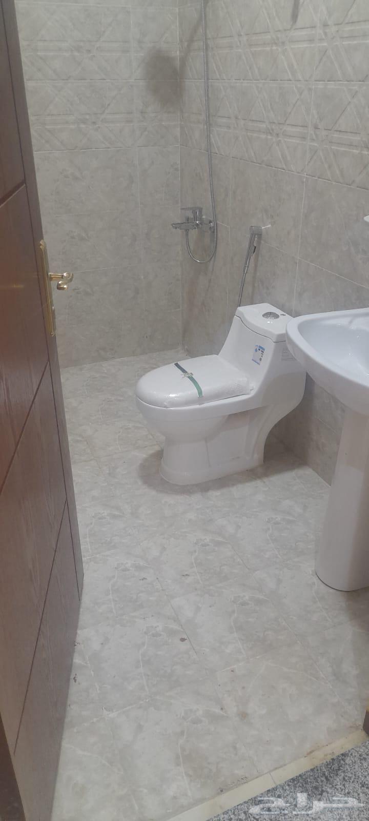 عمارة للإيجار (بدون المحلات)63381161334786114
