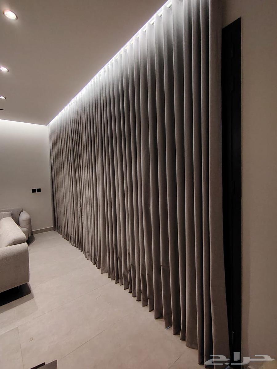 Curtains, WiFi, and sofa available, Tamara and Tappy exist.63381346796417112