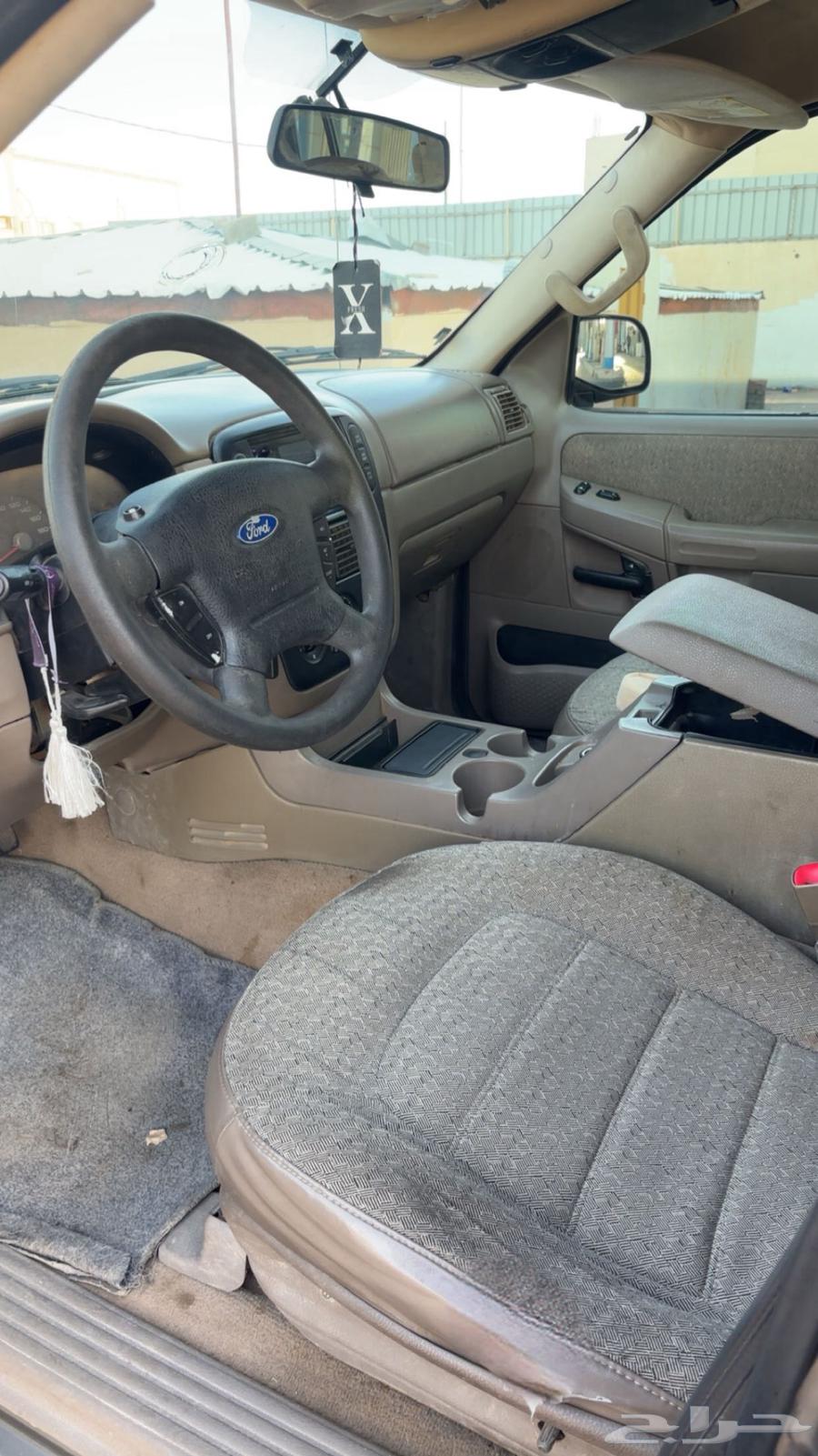 Ford Explorer clean63617845770883114