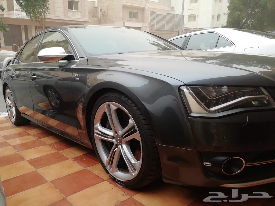 Audi S8 2013 regular maintenance new tires63617719491458111
