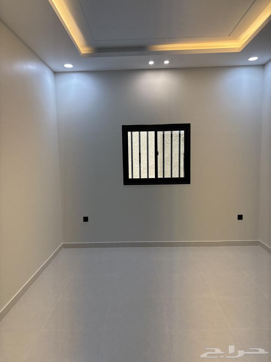 شقق vip للبيع مكونه من6 غرف4 حمام المحاله مخطط745 حي الزهور63381197967233114