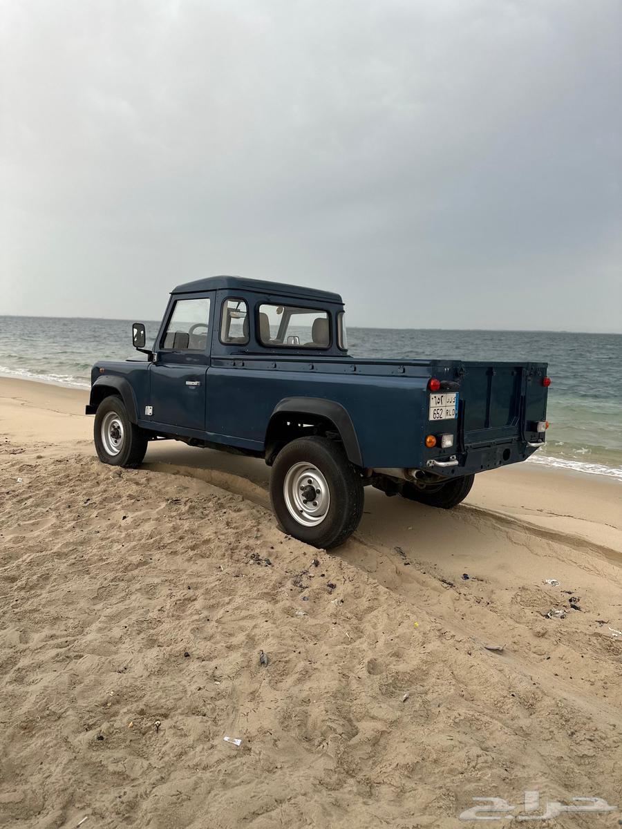 Defender 200063383345705857111