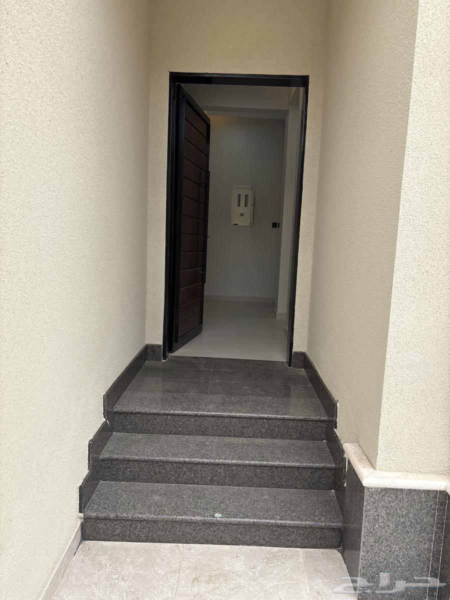 A building consisting of six apartments for ownership, transferred under plan 745, Al-Zahour neighborhood63381163418626113