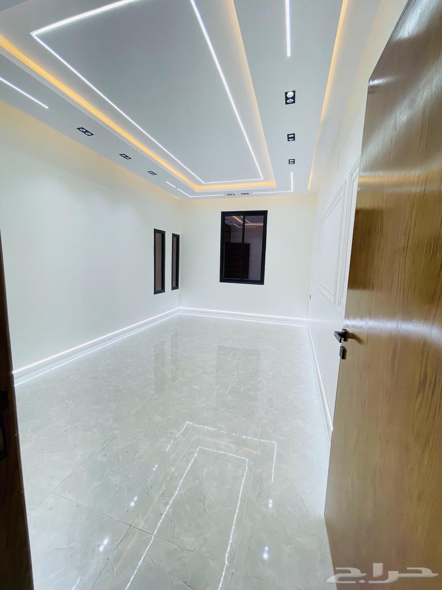 Now available for sale and reservation: ground floor apartments with courtyard and upper apartments with rooftop on Thursday.63381162723713114