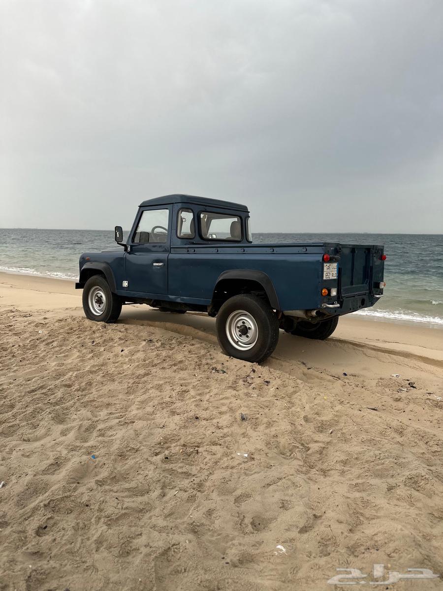Defender 200063383345705857110