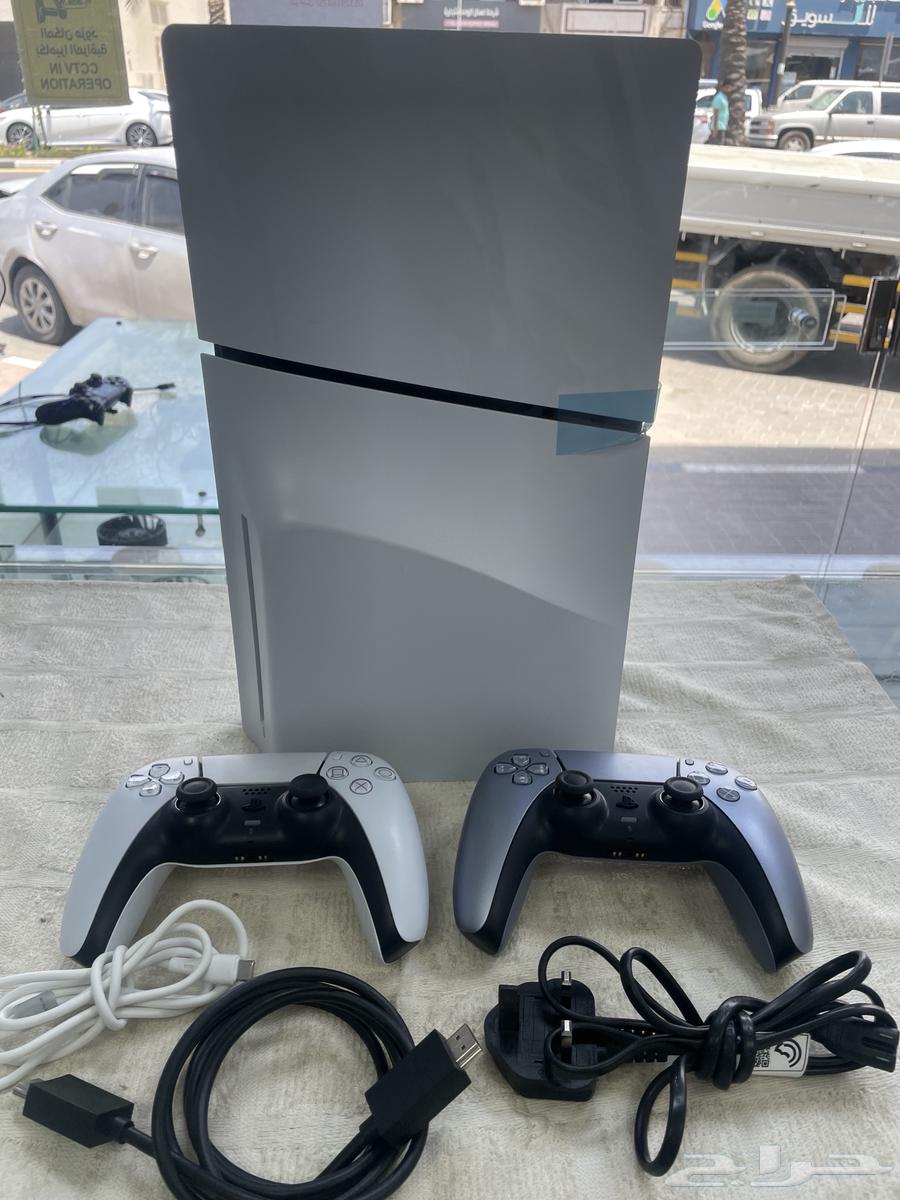 (Sold) Sony 5 in good condition with two original controllers (280 ratings)63381445340290112