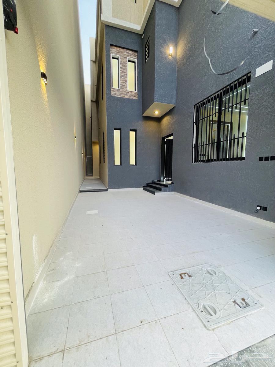 Now available for sale and reservation: ground floor apartments with courtyard and upper apartments with rooftop on Thursday.63381162723713112