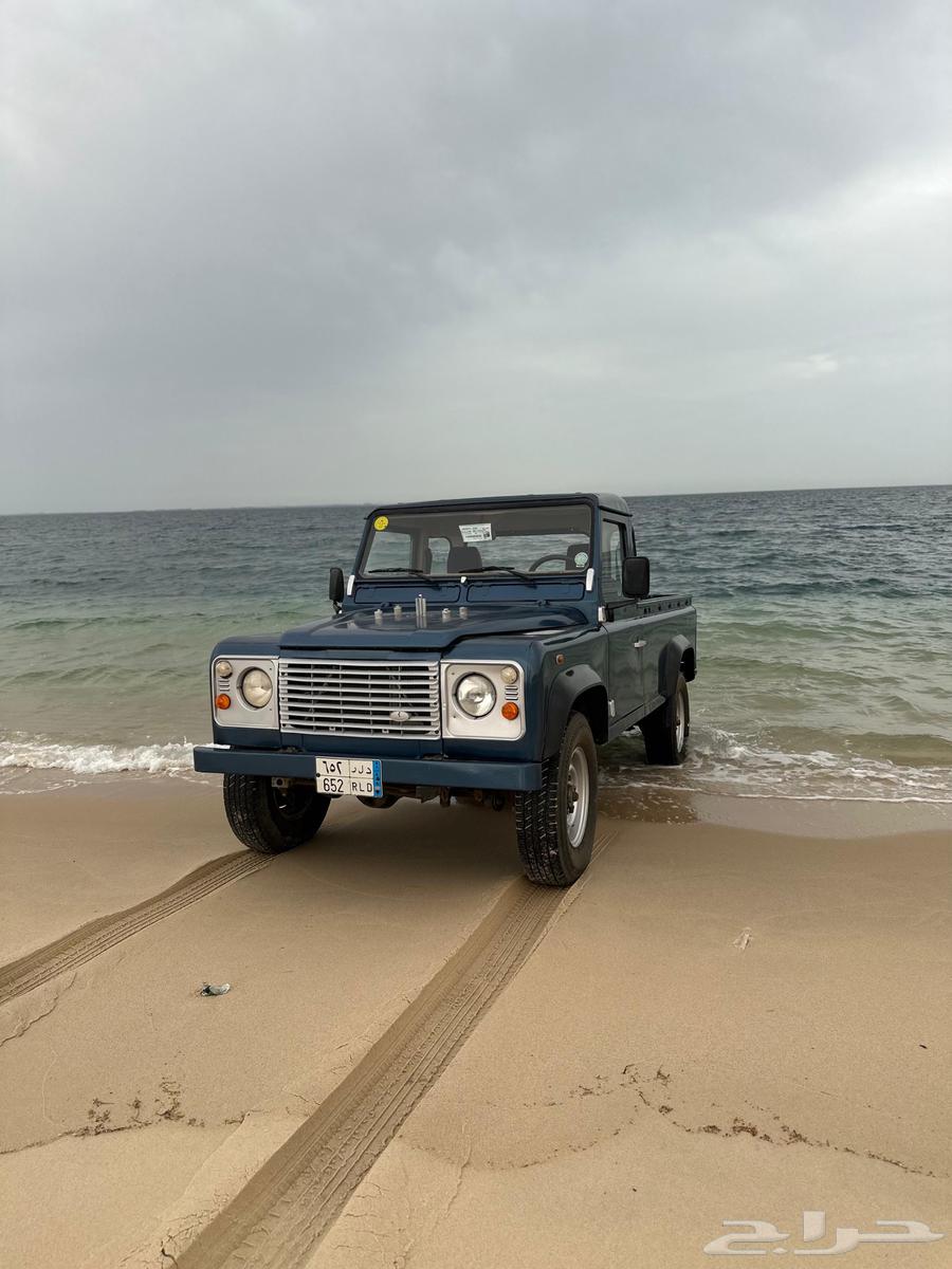 Defender 200063383345705857112